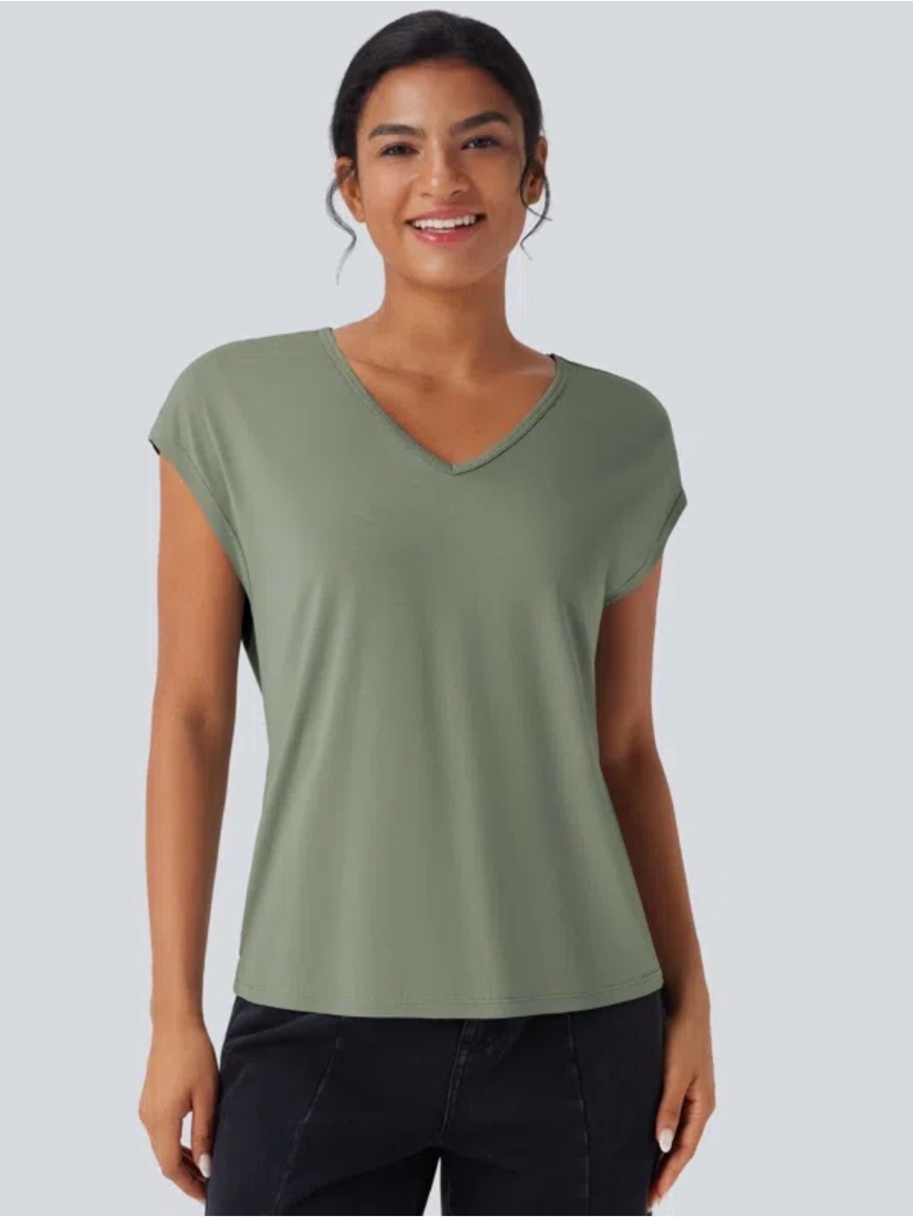 💫4/$25 • Halara Hedge Green V Neck Short Sleeve Casual T-Shirt